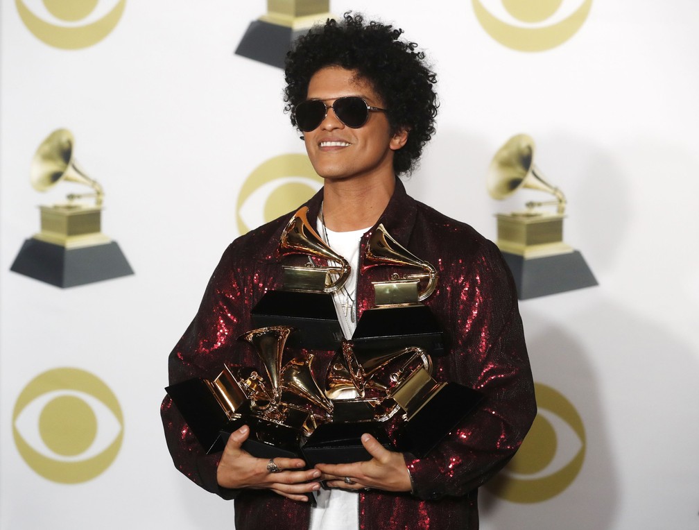 5 momentos (mais) fofos de Bruno Mars no Europe Music Awards