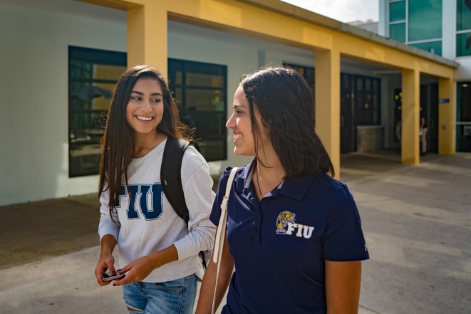 A organização Florida Student Power Network defende a manutenção da política de igualdade de mensalidade para os imigrantes (Foto FIU)