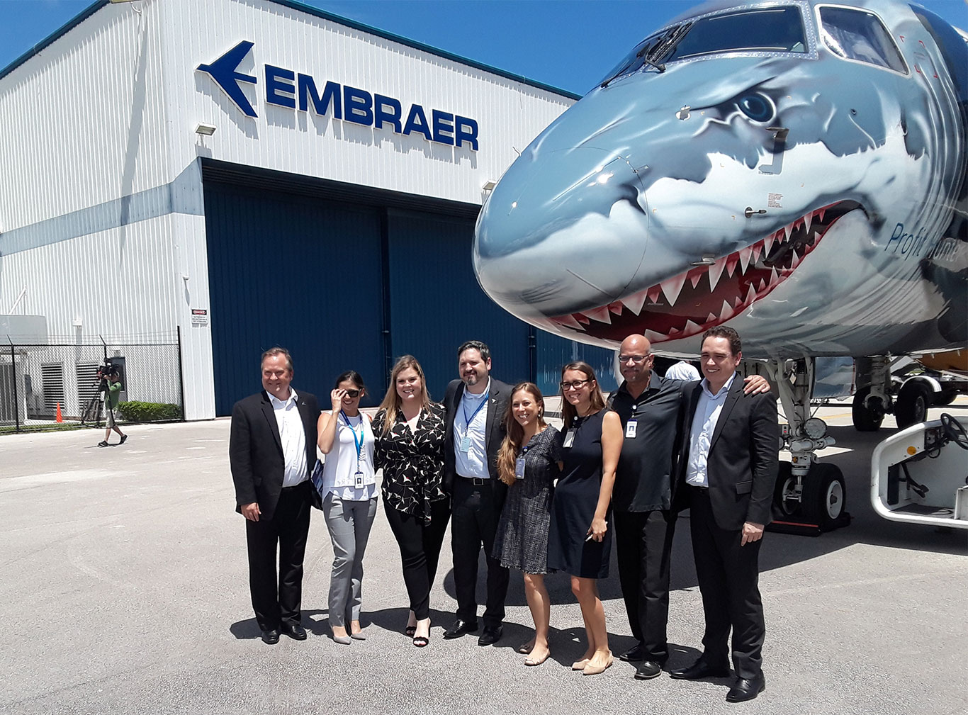 Equipe de funcionários da Embraer