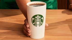 Starbucks Comemora Anos E Distribui Caf De Gra A Para A Popula O Acheiusa