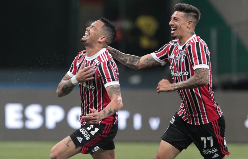 Palmeiras dá show, goleia o São Paulo por 4 a 0 e conquista o 24º Paulistão  da história