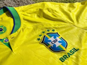 Camisa Brasil com Raça Amarela - Amarelo