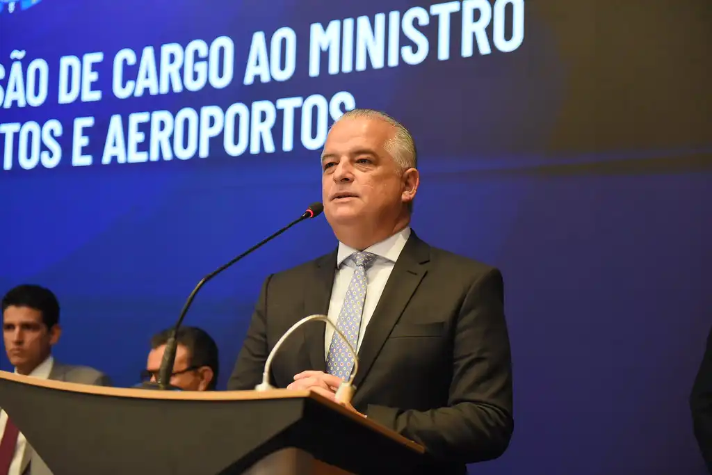 Ministro diz que lançamento do Voa Brasil só depende da agenda de Lula