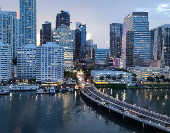 Apesar do título pouco lisonjeiro, Miami oferece uma infinidade de atrações para os turistas e para quem vive no sul da Flórida (Foto: Esterliz Nunes)