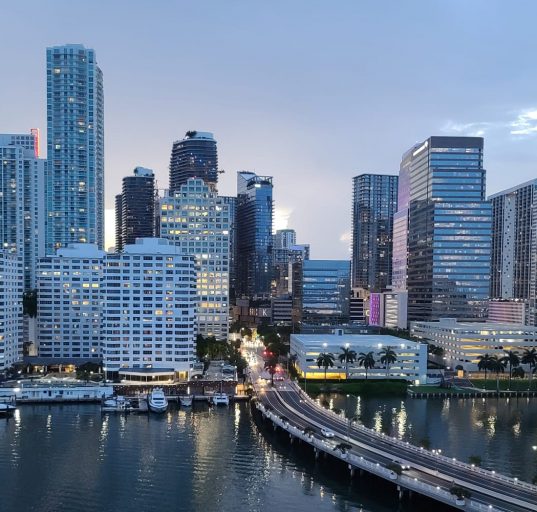 Apesar do título pouco lisonjeiro, Miami oferece uma infinidade de atrações para os turistas e para quem vive no sul da Flórida (Foto: Esterliz Nunes)