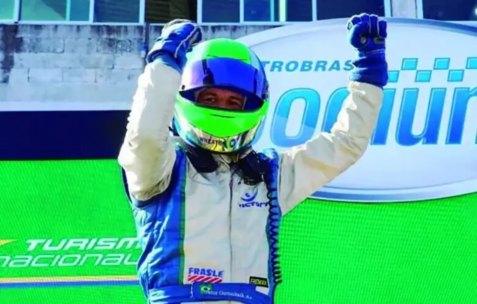 Peter Tubarão estabelece marca inalcançável no automobilismono Rio Grande do Sul (Foto: guinnessworldrecords.com)