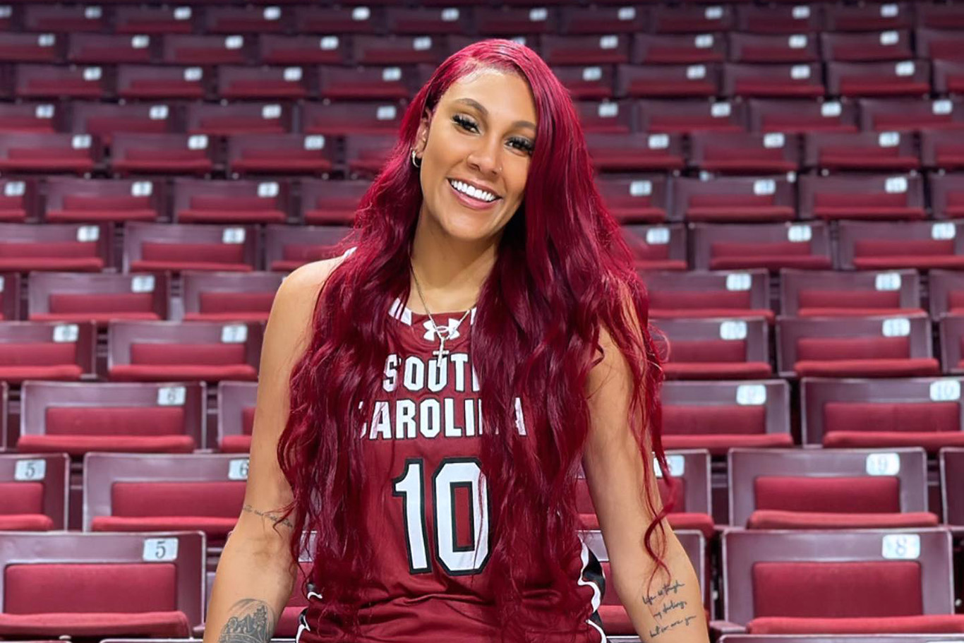 Mineira Kamilla Cardoso, estrela do basquete na South Carolina University, deve jogar na WNBA