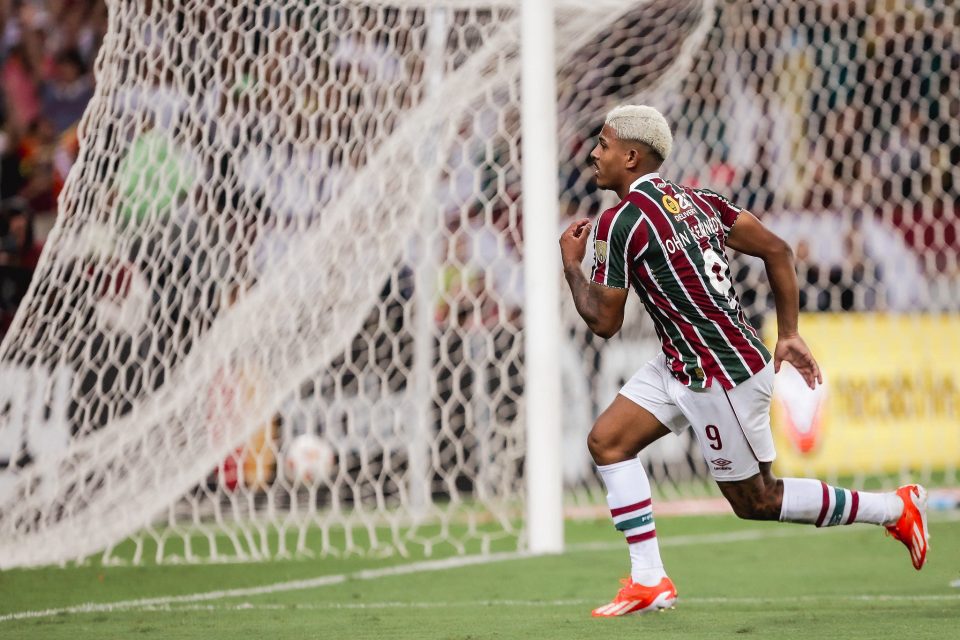 John Kennedy que estava afastado por indisciplina marcou o gol da vitória do Flu no Maracanã (Foto: Marcelo Gonçalves e Lucas Merçon/FFC)