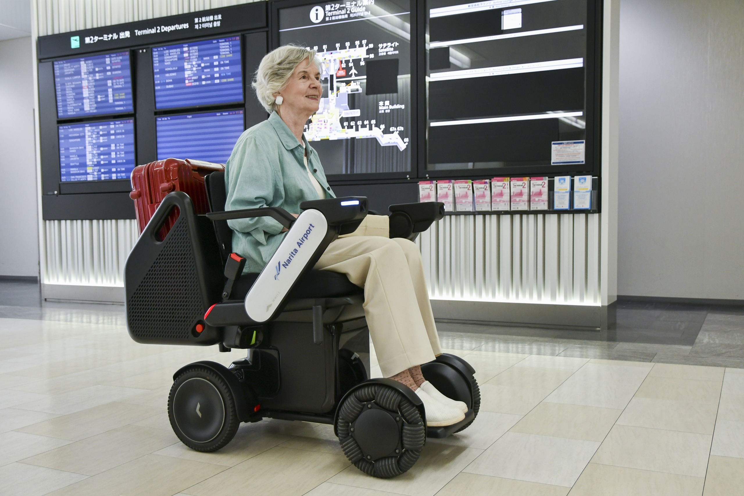 Aeroporto Internacional de Miami é pioneiro na oferta de cadeiras de mobilidade autônomas