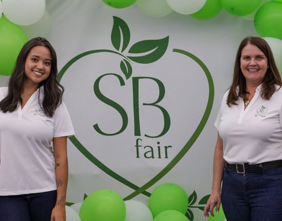 Larissa Almeida e Claudia Bueno, organizadoras da Small Busines Fair (Foto: Gabrielle Staviski)