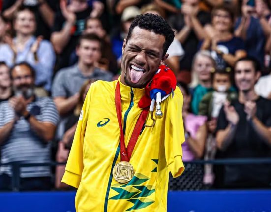 Gabrielzinho conquista o primeiro ouro do Brasil em Paris (Foto: Wander Roberto/CPB)