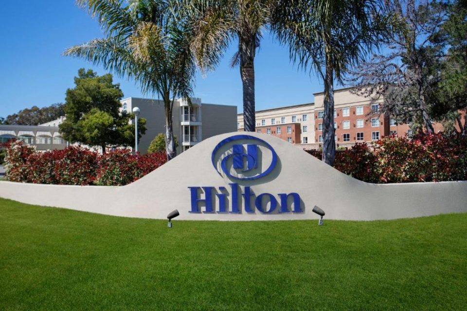 Hilton Oakland Airport ⁤encerrou ​suas atividades esta semana⁢ na⁤ Califórnia (Foto: booking.<a data-mil=