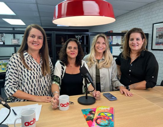 Maria do Carmo Fulfaro entrevista Viviane Spinelli, Adriana Dutra e Cláudia Dutra, o trio da Inffinito Foundation (Foto: AcheiUSA)