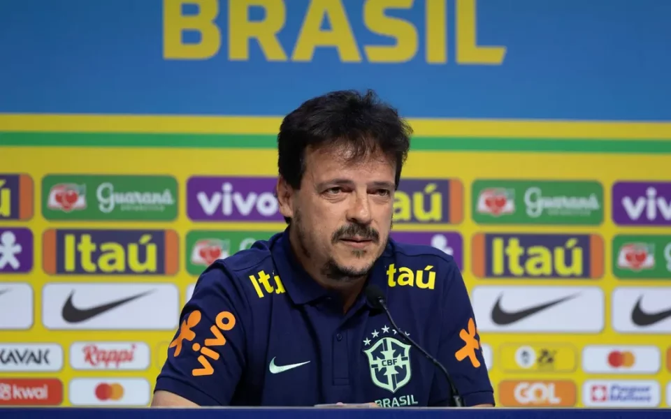 Fernando Diniz foi anunciado como novo treinador do Cruzeiro (Foto: Thais Magalhães/CBF)