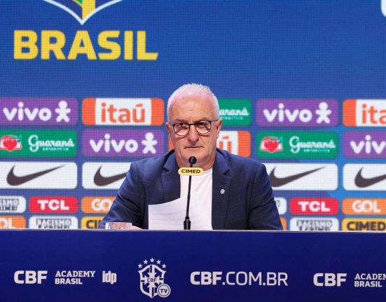 Amarelinha enfrenta os chilenos no dia 10 de outubro, em Santiago, e os peruanos no dia 15, em Brasília peas Eliminatórias da Conmebol e Dorival Jr. anunciou seus convocados (Foto: Rafael Ribeiro/CBF)