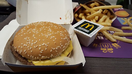 McDonald´s remove Quarter Pounder do cardápio por suspeita de contaminação por bactéria (Foto: snack-nieuws.nl/ Wikimedia Commons)