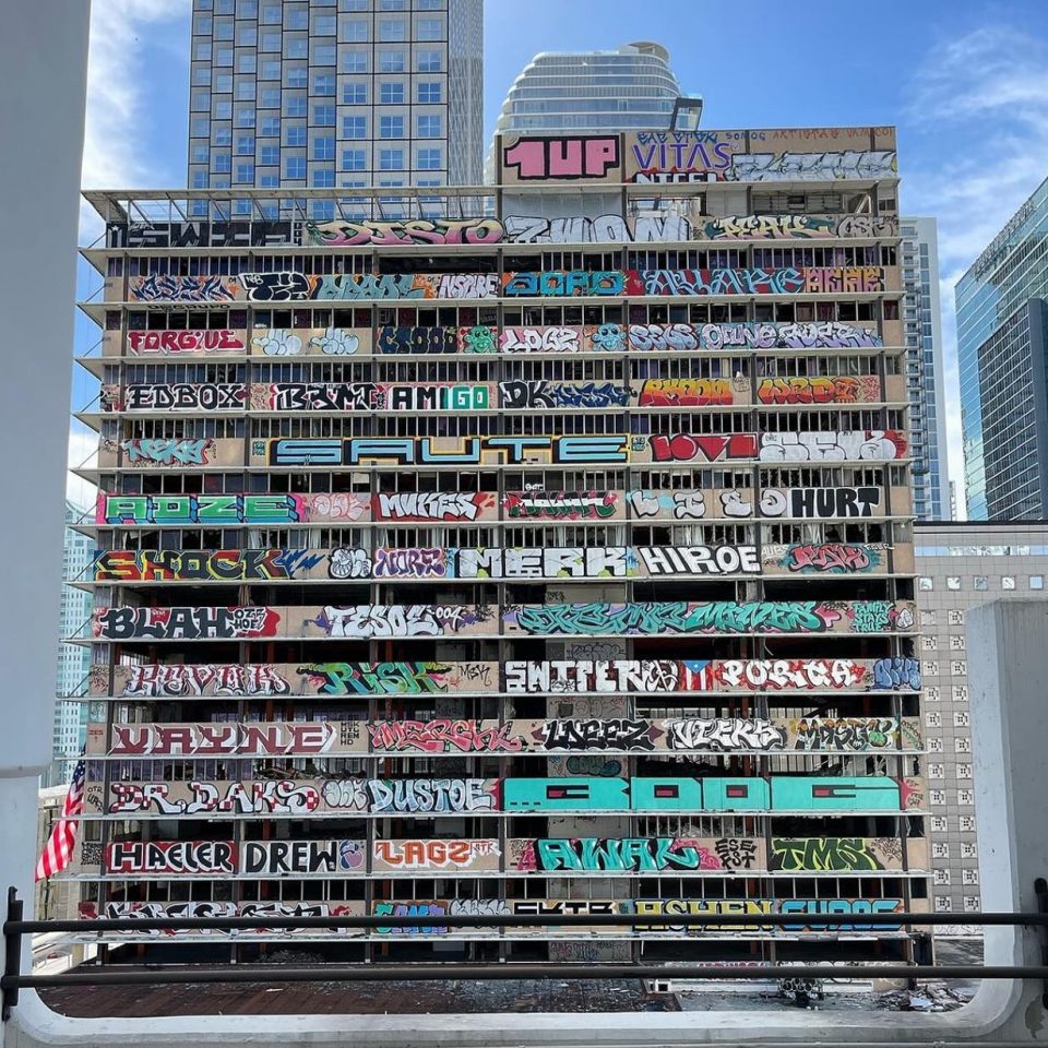 Edifício do centro de Miami será demolido para dar lugar a um prédio mais moderno (Foto: Instagram)