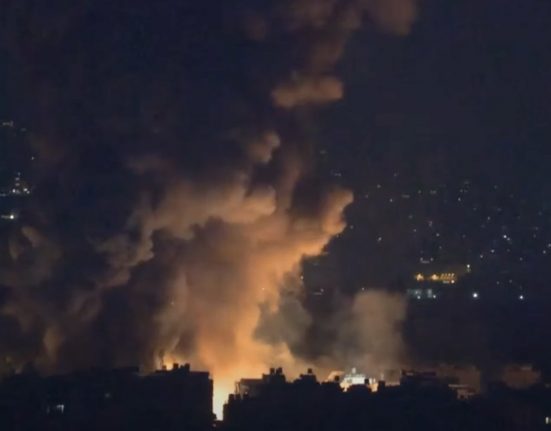 Bombardeio israelense sobre Beirute causa muita destruição (Foto: Hindustan Times/Youtube)