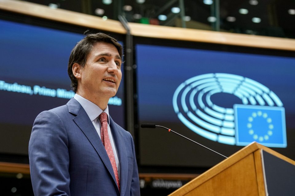 Justin Trudeau anunciou que o país norte-americano está pondo o pé no freio para receber imigrantes (Foto: European Parliament/Flickr)