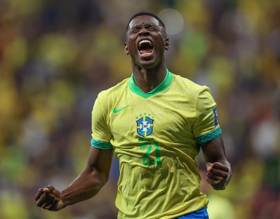 Luiz Henrique comemora gol marcado pela Seleção Brasileira contra o Peru, no Mané Garrincha (Foto: Rafael Ribeiro/CBF)