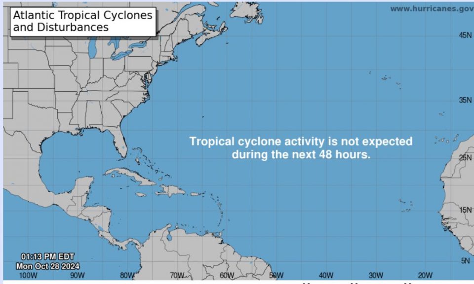 Há 40% de chance que a nova depressão tropical ganhe força nos próximos sete dias (reprodução website NHC)