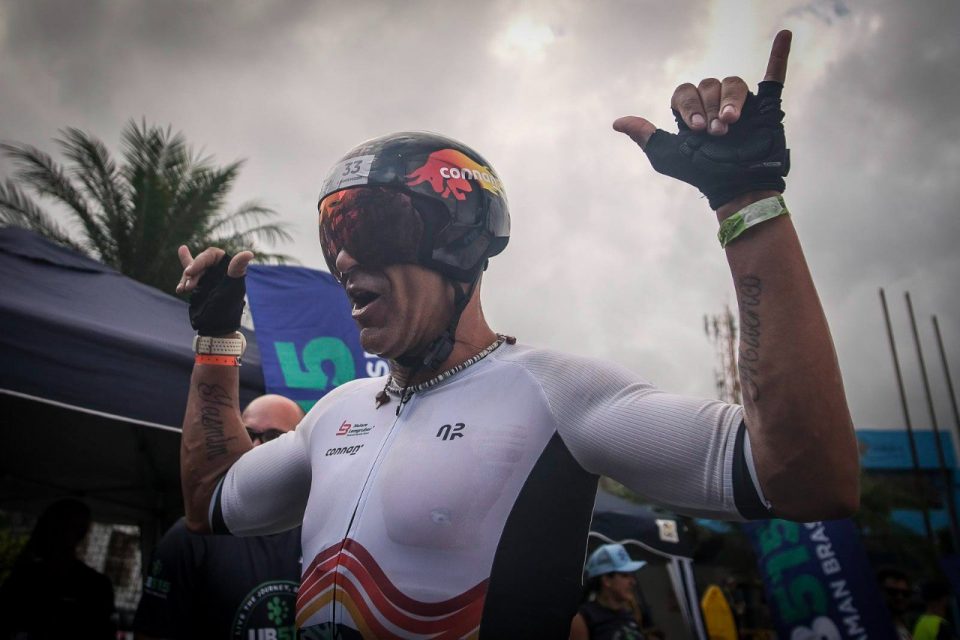 Alessandro Medeiros possui um histórico de competições em estado de jejum, incluindo ultramaratonas e ultramans (Foto: Divulgação)