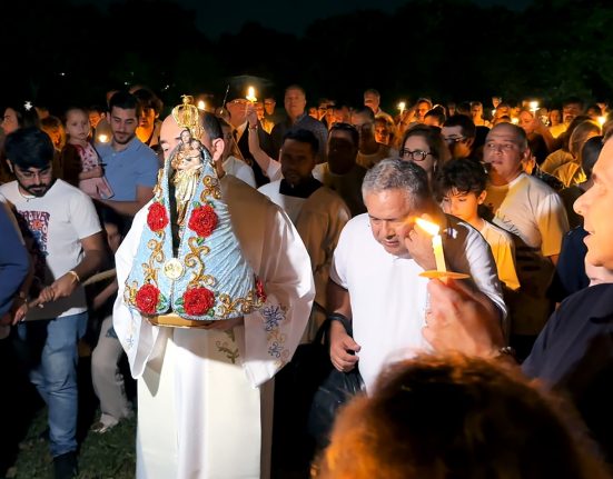 Igrejas e clínicas de idosos receberão novamente a visita da imagem (Divulgação)