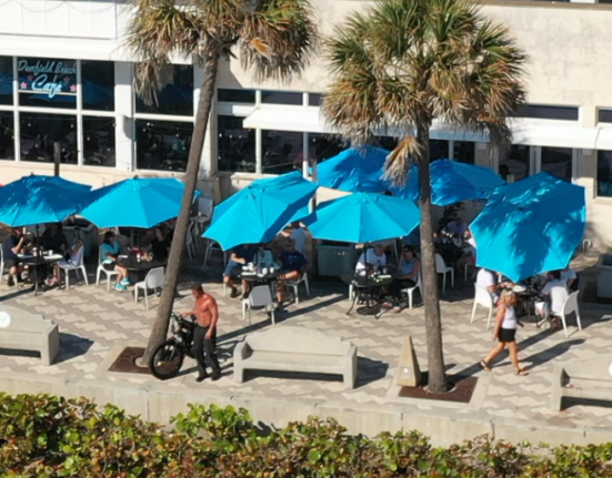 O Deerfield Beach Cafe pode dar lugar ao The Palm House depois que os problemas legais forem resolvidos (Foto: Deerfield Beach Cafe)