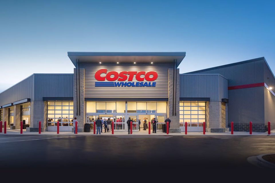 Apoiadores conservadores extremistas querem que o Costco suspenda sua política de apoio ao DEI (Foto: Costco Wholesale)