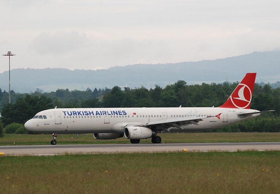 A Turkish Airlines, que realiza voos diários para a Turquia, disse que seus aviões são desinfetados regularmente (Foto: Anidaat/Wikimedia)