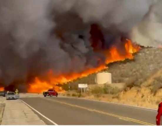 O presidente Donald Trump visitará a Califórnia nesta sexta, 24, para avaliar os danos causados pelos incêndios (Reprodução TV)