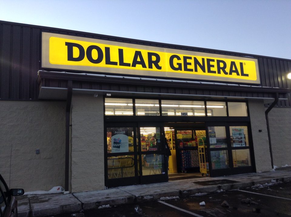 O memorando da Dollar General vem depois que os agentes do ICE prenderam mais de 8,000 imigrantes desde que Trump assumiu o cargo há duas semanas (Foto: Mike Mozart/Flickr)