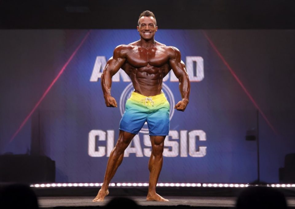 O atleta Diogo Montenegro defenderá o título na categoria Men’s Physique competindo com outros quatro brasileiros (Foto: Divulgação Arnold Sports)