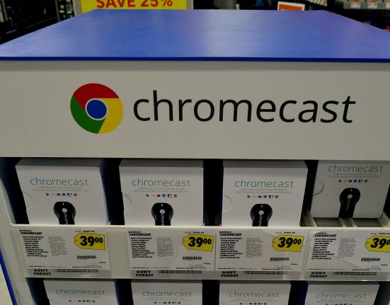 Os dispositivos da 2ª geração do Chromecast e do modelo Audio pararam de funcionar neste domingo, 9 (Foto: Raysonho @ Open Grid Scheduler/ Wikimedia)