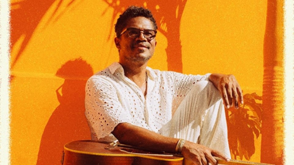 Alexandre Carlo une brasilidade baiana com o afro-beat em “Sunshine” (Foto: Divulgação)